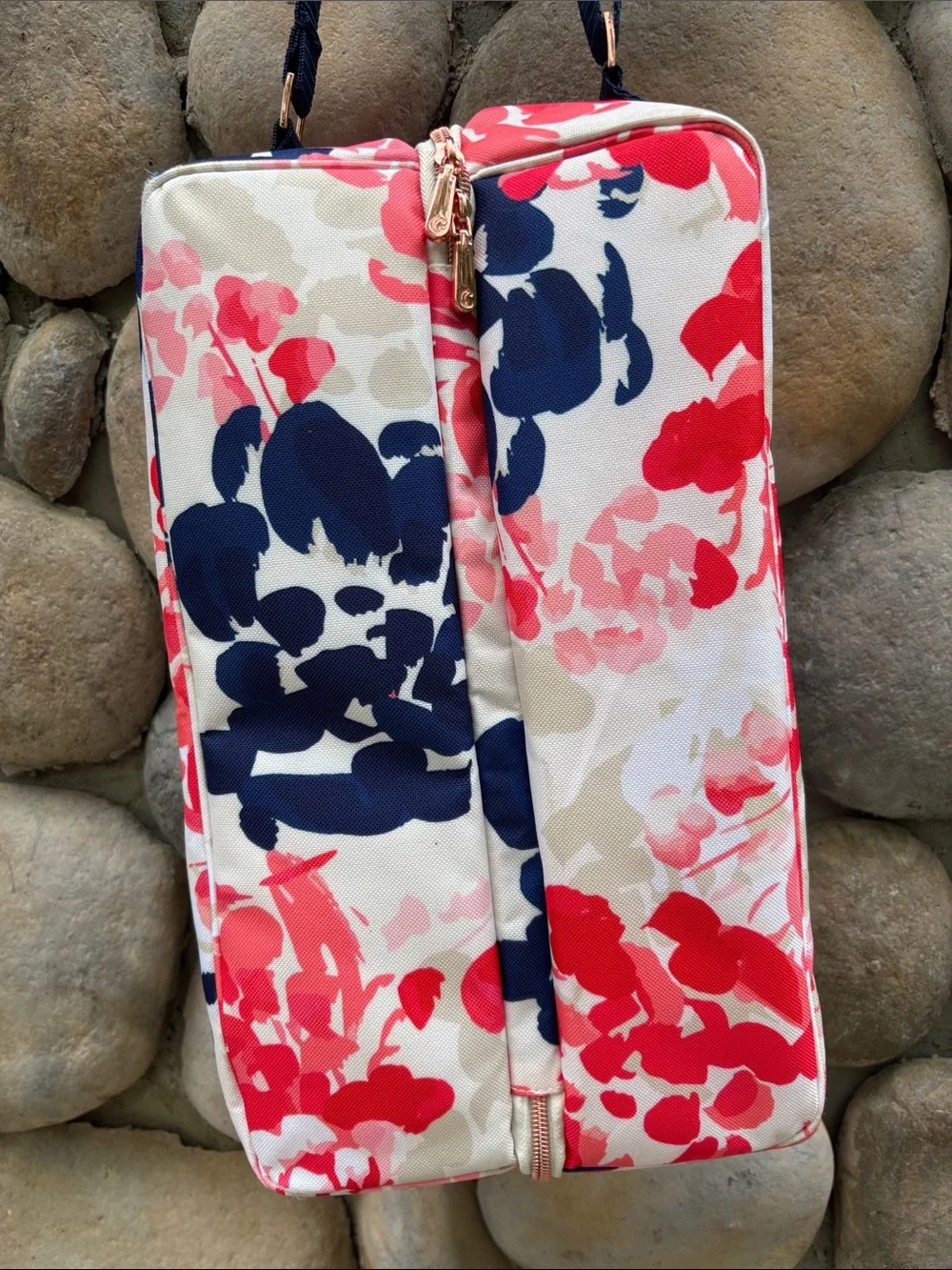 NWOT CHARMING-CHARLIE Happy Glamper Travel Wine Bag